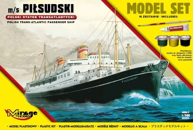 Model de nave m/s Piłsudski