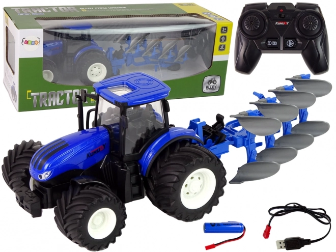 Tractor cu telecomandă 1:24 albastru cu plug de metal