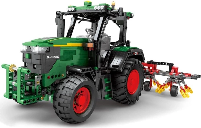 Tractor realist cu grape