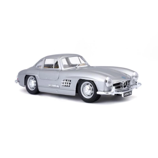 Model de mașină Mercedes Benz 300SL Bburago la scară 1:24