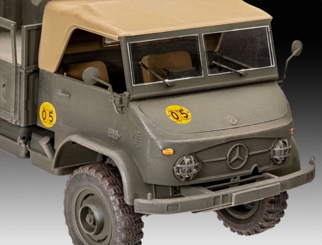 Model vehicul UNIMOG 404 S 1/35