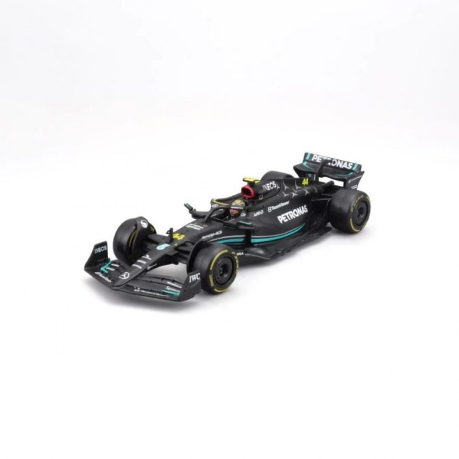 Model metalic Bburago Mercedes-AMG F1 W14 George Russell