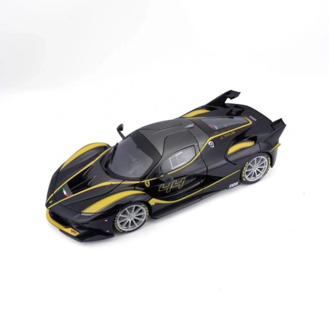 Model metalic Ferrari FXX K din seria Signature de la Bburago la scara 1:18