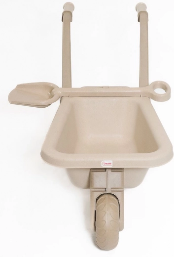 Include o lopată practică