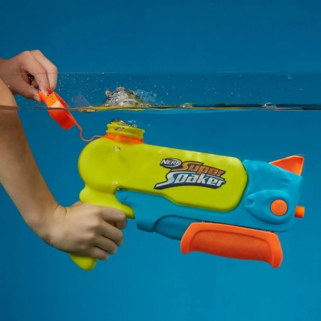 Blaster apă Nerf Super Soaker Wave Spray