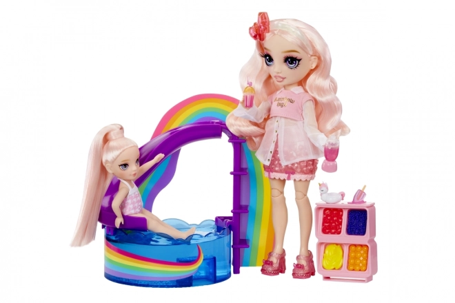 Set Rainbow High cu surioara și piscină