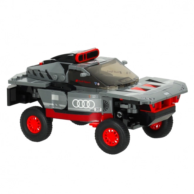 Mașină Audi RS Q e-tron de construit la scară 1:30