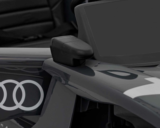 Audi RSQ E-TRON vehicul Gri