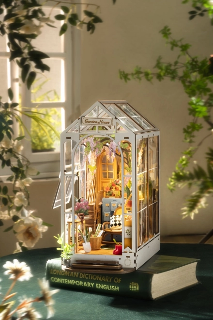 Puzzle 3D Zará Pentru Cărți Garden House