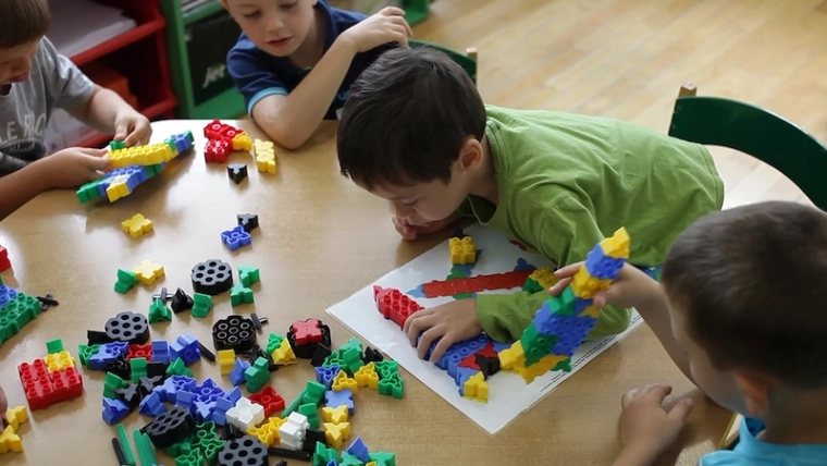 Multiple modalități de conectare