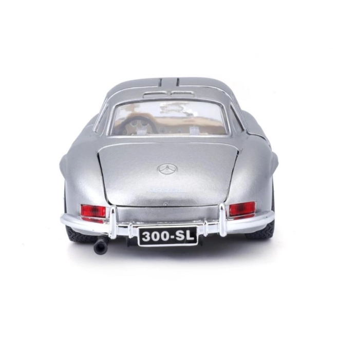 Model de mașină Mercedes Benz 300SL Bburago la scară 1:24