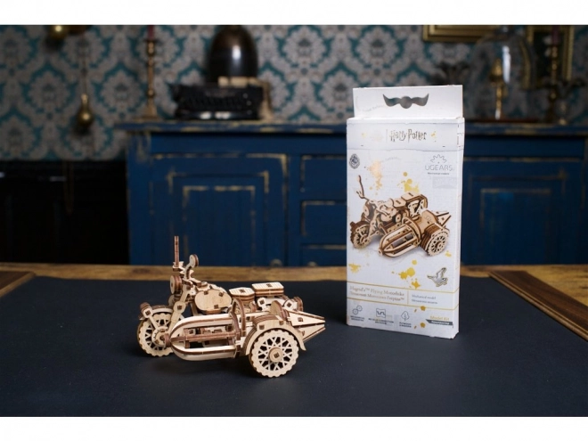 Puzzle mecanic din lemn 3D Ugears - camion militar