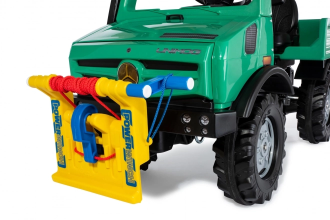 RollyUnimog Forst de la Mercedes-Benz cu troliu