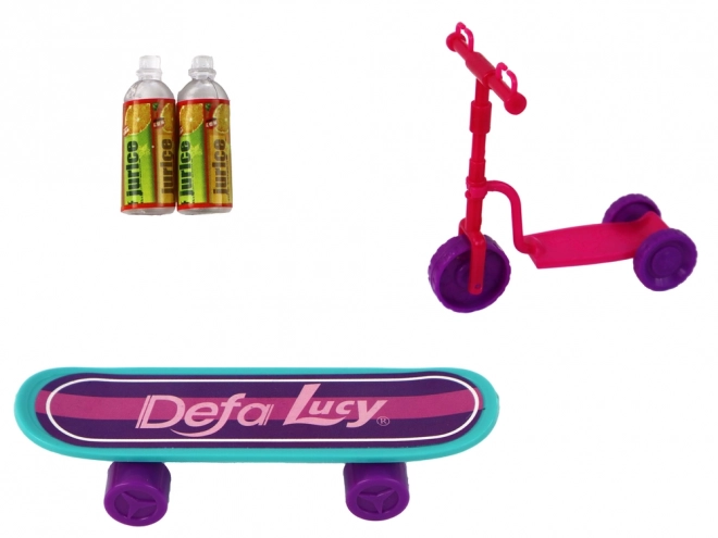 set păpuși lucy violet cu trotineta skateboard și căști