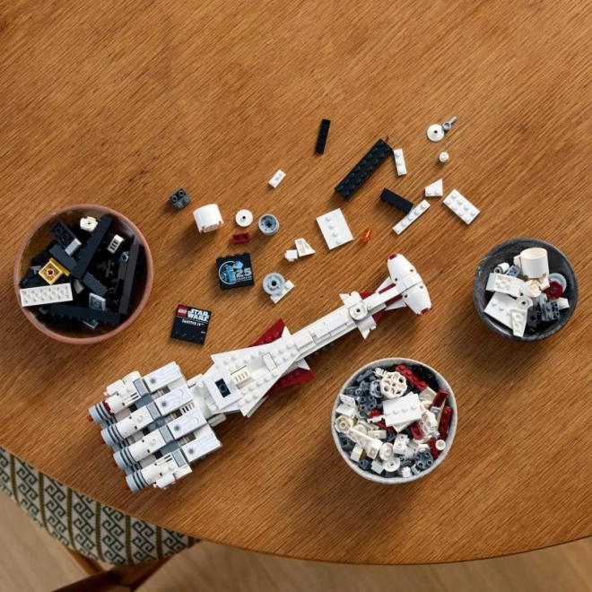 Joc de construcție Tantive IV LEGO Star Wars 75376