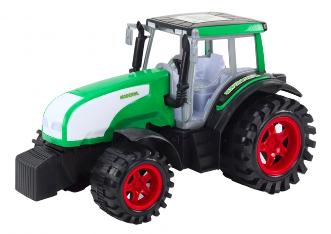 Tractor mare verde de fermă cu motor