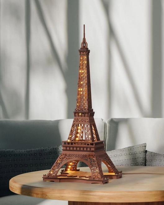 Puzzle 3D din lemn Noaptea Turnului Eiffel, luminoase