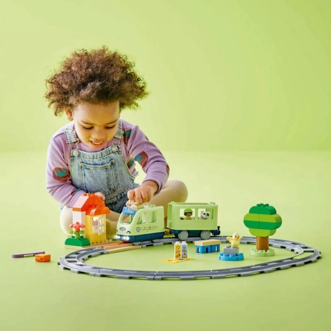Aventura cu trenul interactiv DUPLO