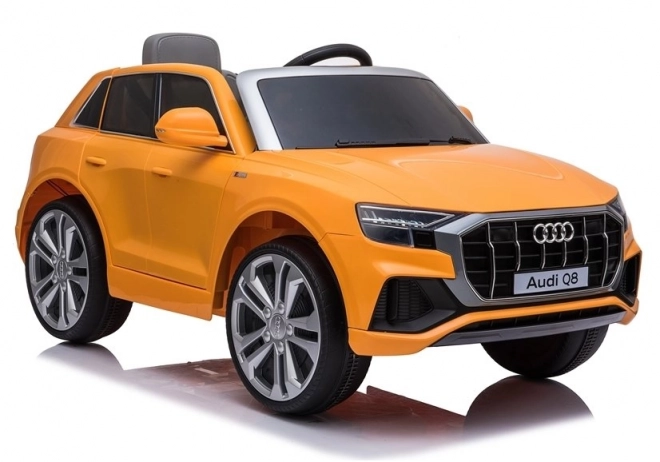 Mașină cu acumulator Audi Q8 pentru copii