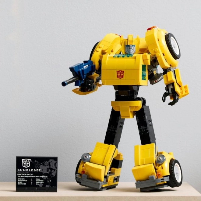 Transformers LEGO Bumblebee pentru adulți