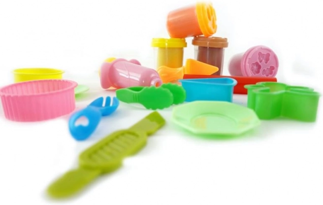 Set bogat de unelte și forme