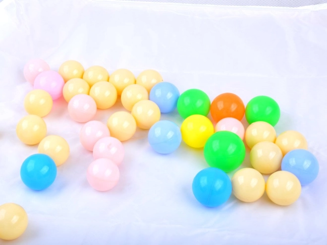 Mingi din plastic colorate