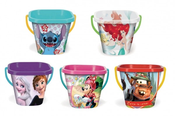 Plastic ușor și rezistent pentru joacă zilnică