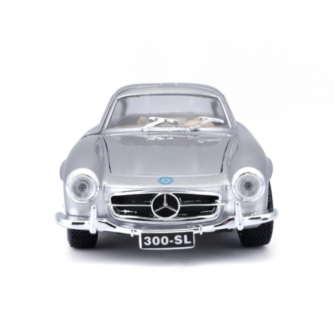 Model de mașină Mercedes Benz 300SL Bburago la scară 1:24