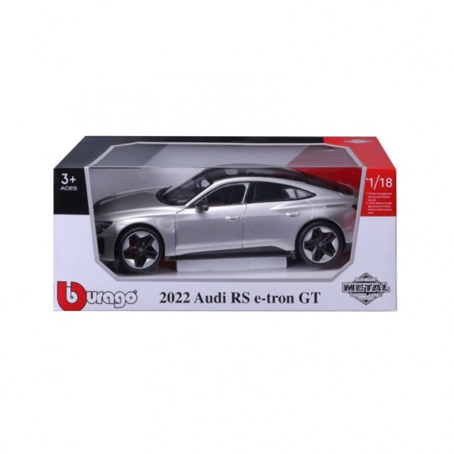 Mașinuță de colecție Bburago Audi RS e-tron GT argintiu la scara 1:18