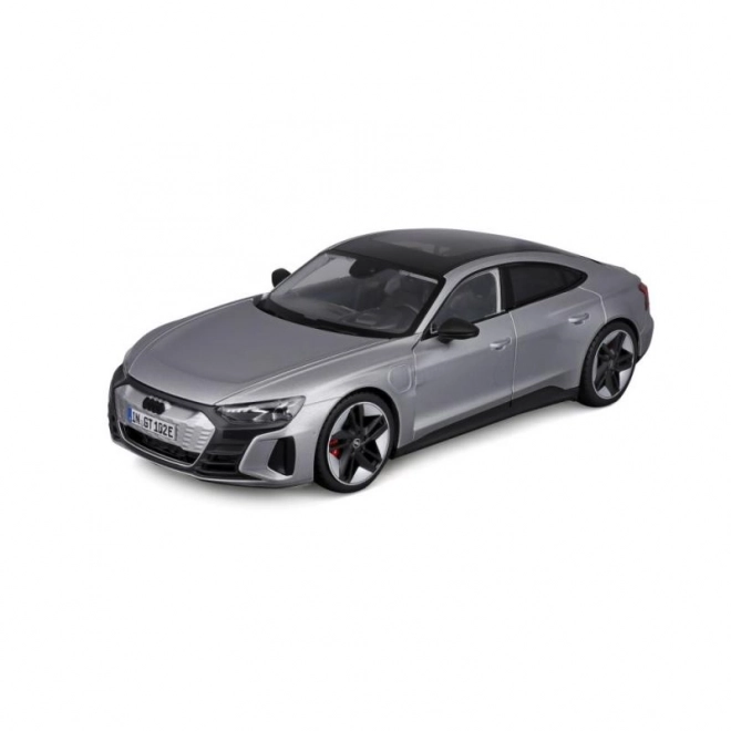 Mașinuță de colecție Bburago Audi RS e-tron GT argintiu la scara 1:18