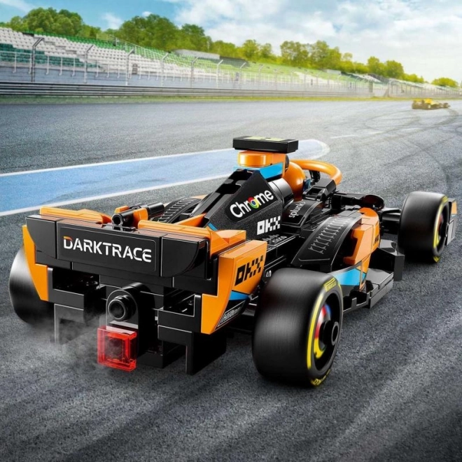 Mașină de curse McLaren Formula 1 ediția 2023