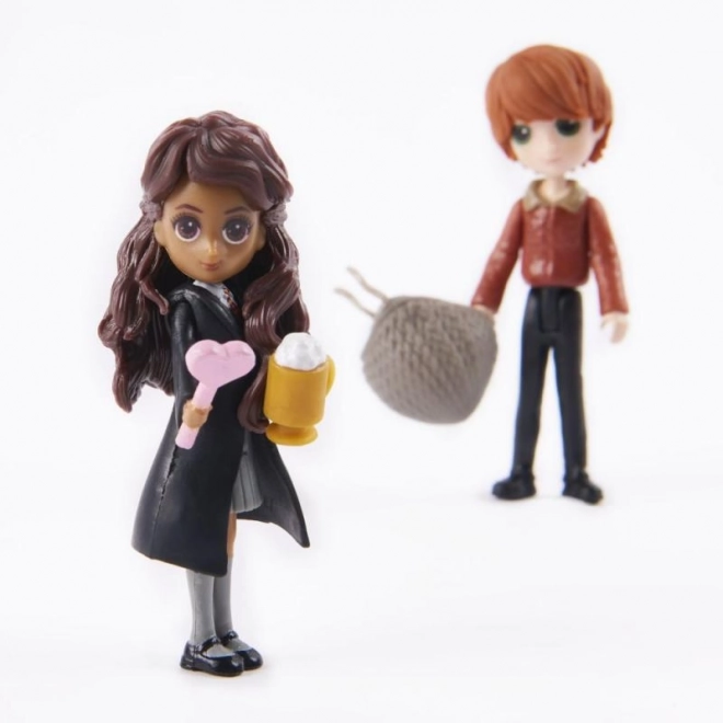 Set două figurine Harry Potter: Ron și Parvati cu accesorii