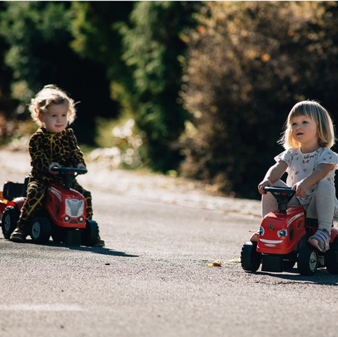 Tractorul Baby Mac Cormick roșu cu remorcă