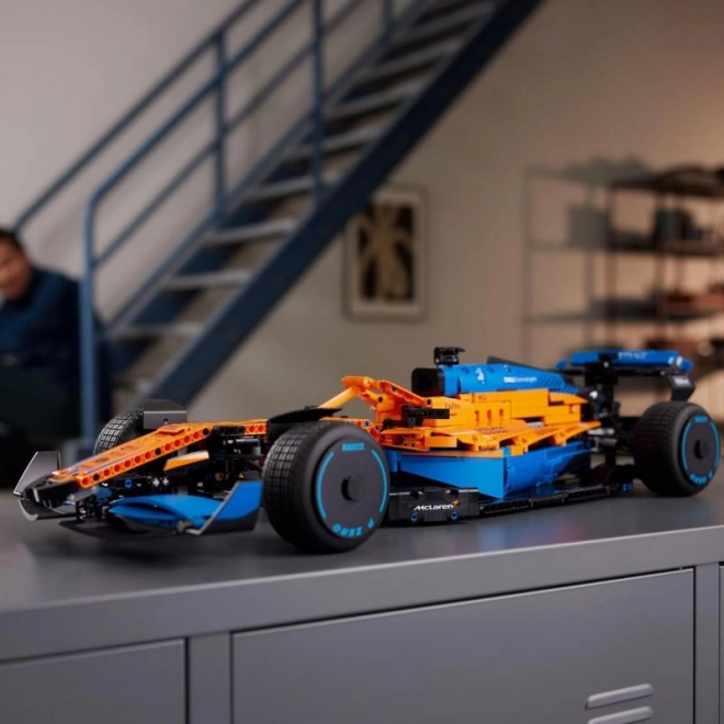 Mașină de curse McLaren Formula 1 LEGO Technic