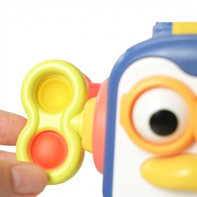 Pingwin WOOPIE educațional Montessori 6-in-1 cu bile senzoriale