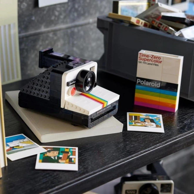 Model LEGO Camera Polaroid OneStep SX-70