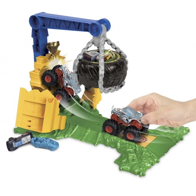 set de joc Hot Wheels monster trucks arena provocarea lui Rhinomite