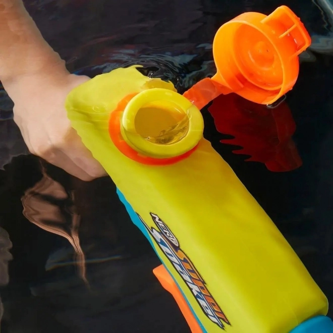 Blaster apă Nerf Super Soaker Wave Spray