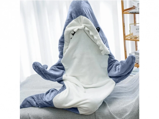 Pijama cu glugă tip rechin pentru iarnă