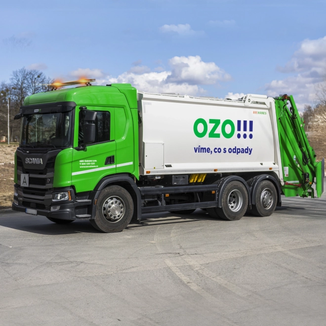 Camion de gunoi OZO