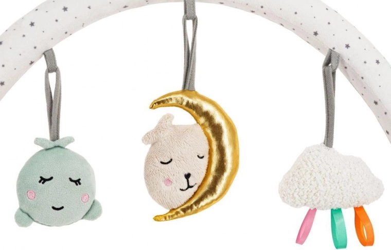 Trei jucării senzoriale moi pentru dezvoltarea abilităților