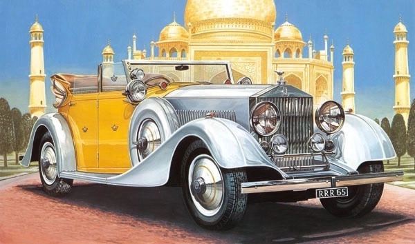 Model plastic Rolls-Royce Phantom II