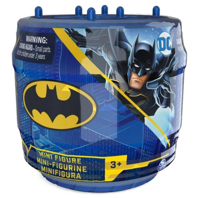 Figurine Batman în butoi misterios