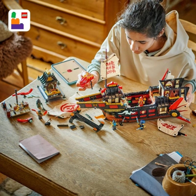 Răsplata templului - LEGO NINJAGO Navă pentru fanii de la 14 ani