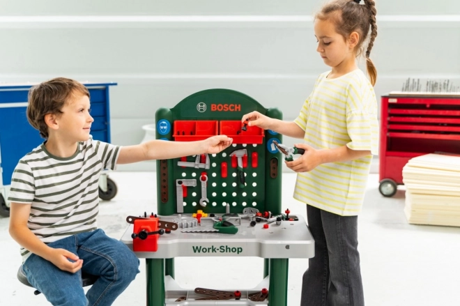 Atelier pentru copii Bosch cu 82 de piese