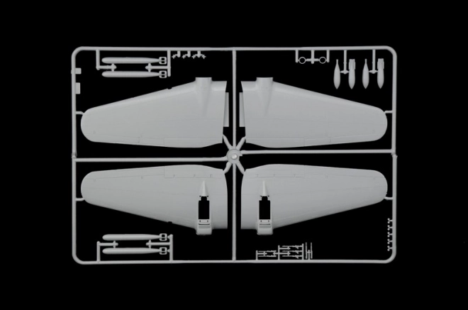 Model plastic Heinkel He 111H Bătălia Angliei 80 ani