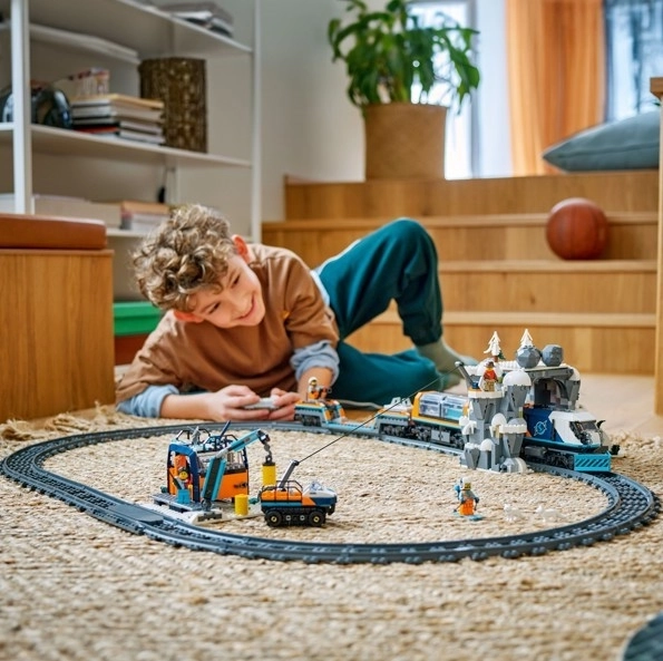 LEGO City Expresul polar al exploratorilor arctici