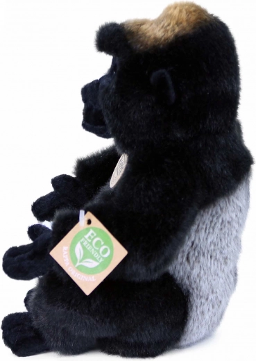 Detalii realiste și poziție așezată