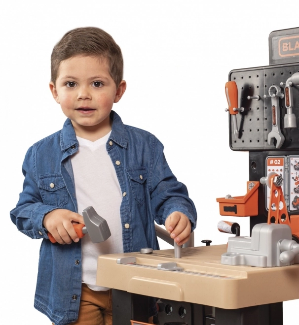 Megaatelier Smoby Black & Decker pentru micii meșteri