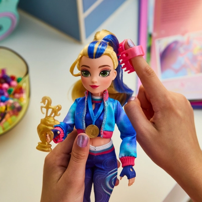 Păpușa la modă Isabel din Academia Unicornilor